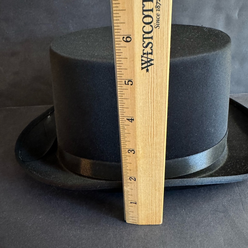 Vintage satin top hat with black ribbon band.Measurements in listing photo - Picture 2 of 9